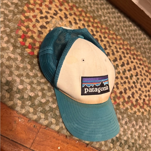 Patagonia Accessories - Patagonia Blue and Cream Cap